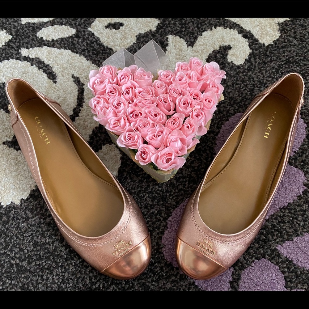 COACH Flats